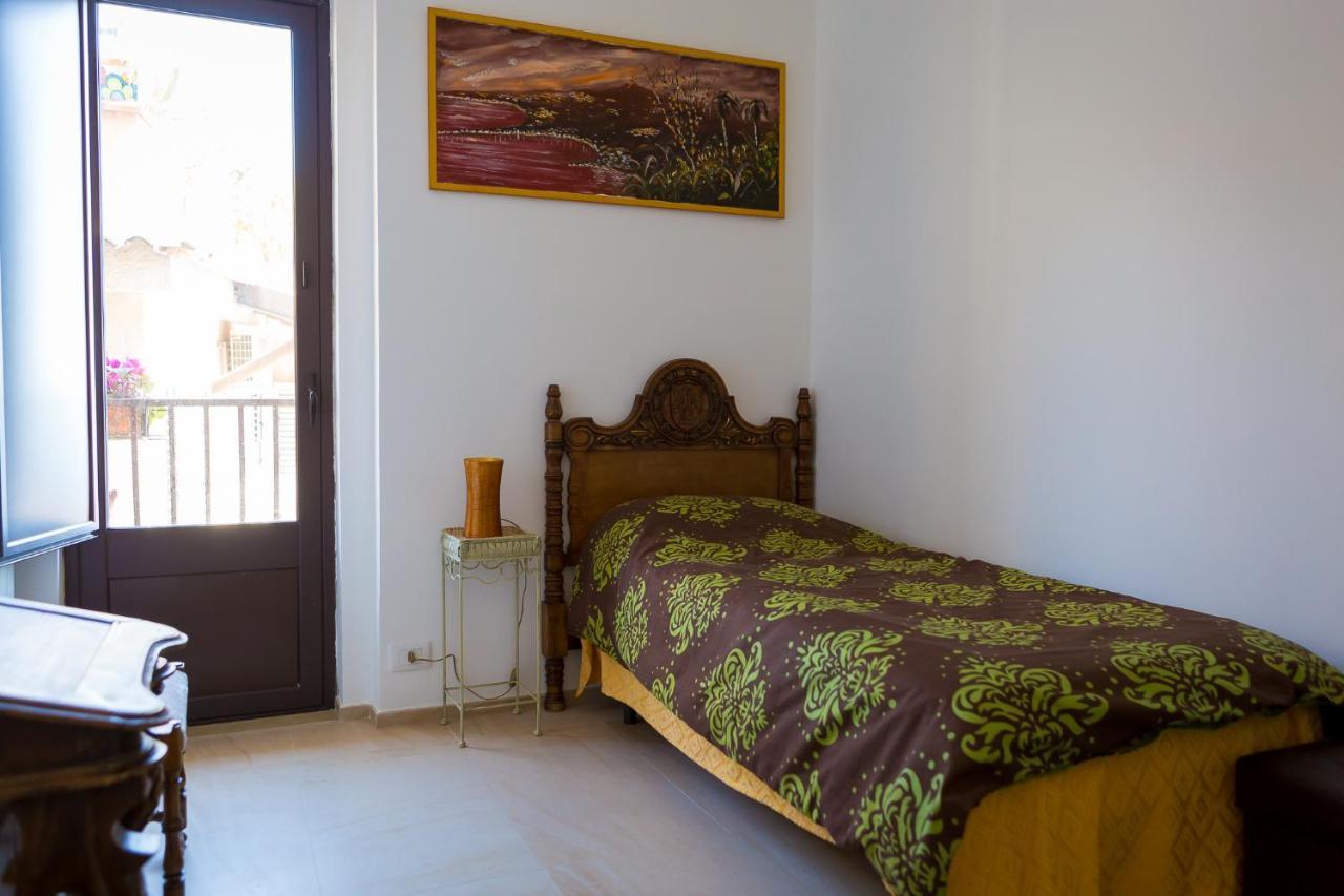 B&B La Casa Gialla Ταορμίνα Εξωτερικό φωτογραφία